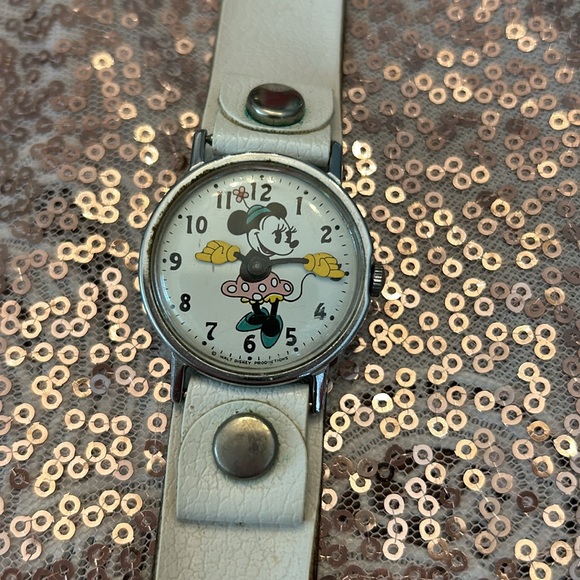 Vintage Timex Mini Mouse Watch. - Picture 2 of 10